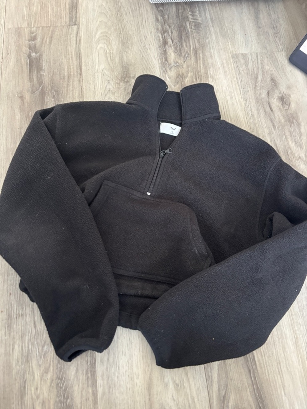 Aritzia Black Half-Zip Fleece Pullover